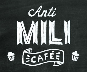 Text: "Anti Mili Café"
